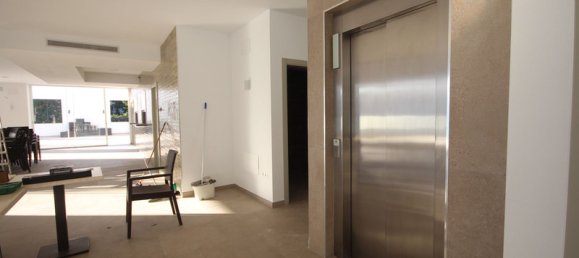 3 Schlafzimmer Villa in Marbella, Spain, Nr. 57673 16