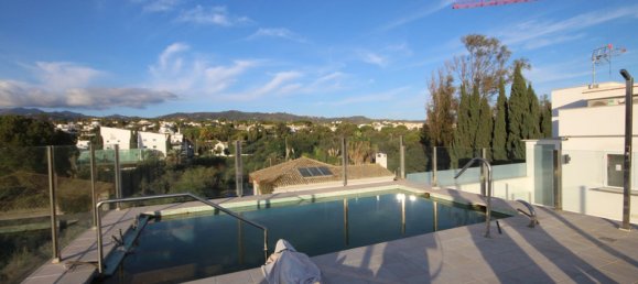 3 Schlafzimmer Villa in Marbella, Spain, Nr. 57673 10