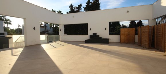 3 Schlafzimmer Villa in Marbella, Spain, Nr. 57673 12