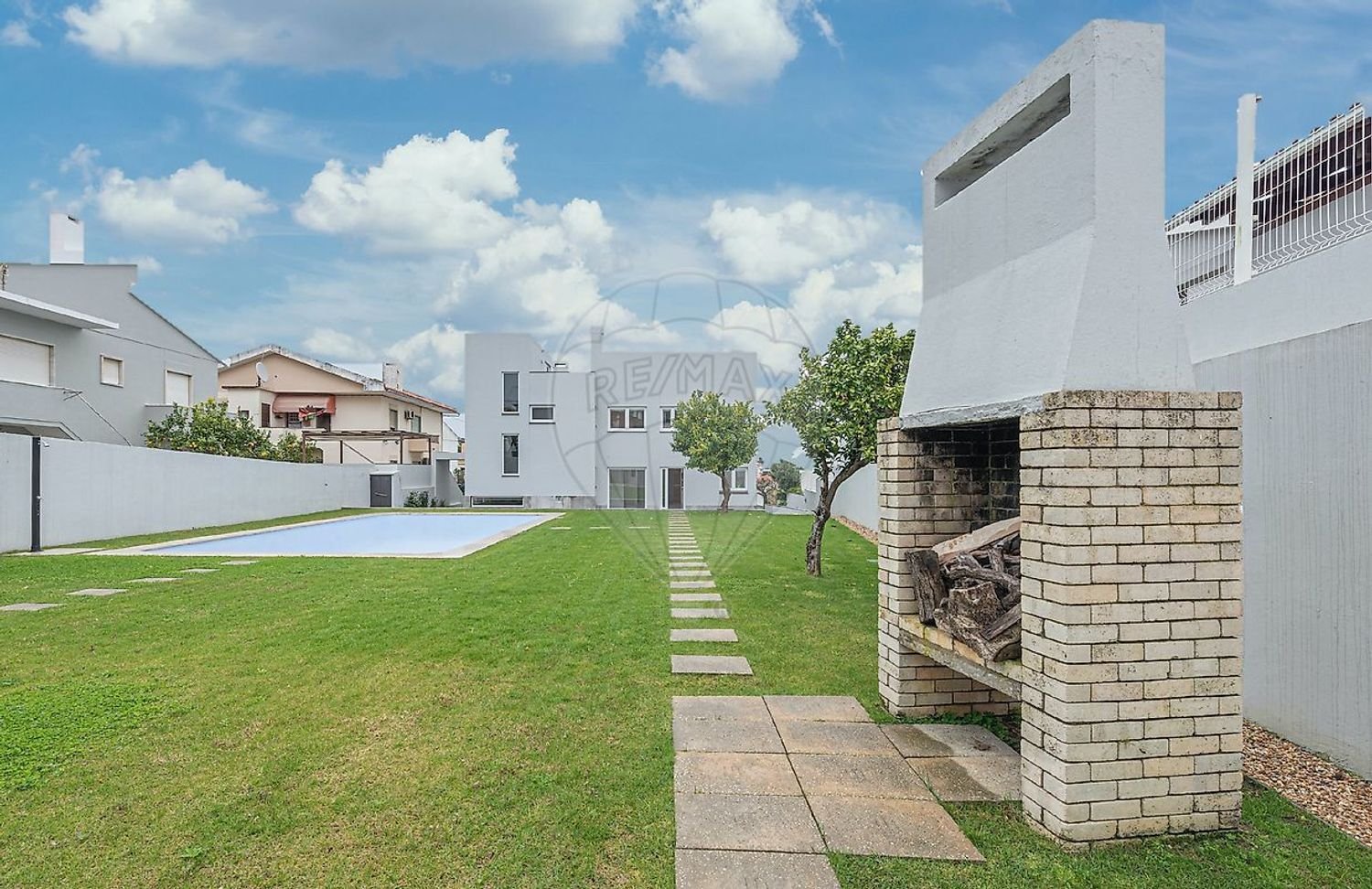 4 bedrooms House in Loures, Portugal No. 46396