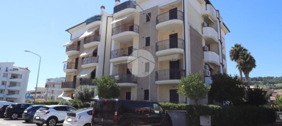 Квартира с 2 спальнями в Торторето, Италия № 371377 13