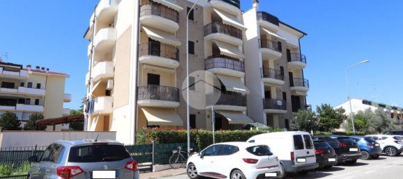 Квартира с 2 спальнями в Торторето, Италия № 371377 15