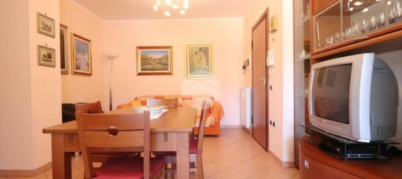 Квартира с 2 спальнями в Торторето, Италия № 371377 4