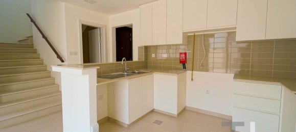 3 bedrooms Townhouse in Town Square, UAE No. 94577 2
