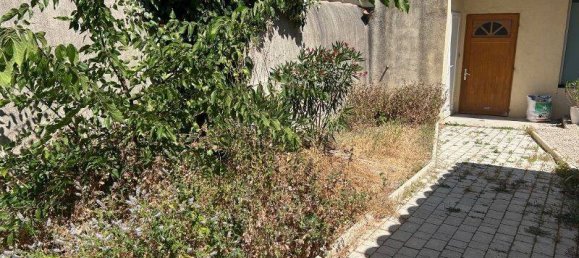 Studio in Pertuis, France No. 360908 2