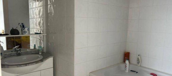 Studio in Pertuis, France No. 360908 8