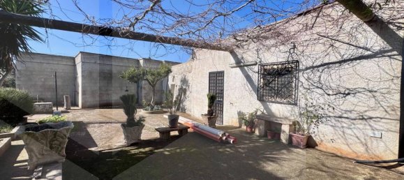 Casa de 3 habitaciónes en Ostuni, Italy No. 23109 3