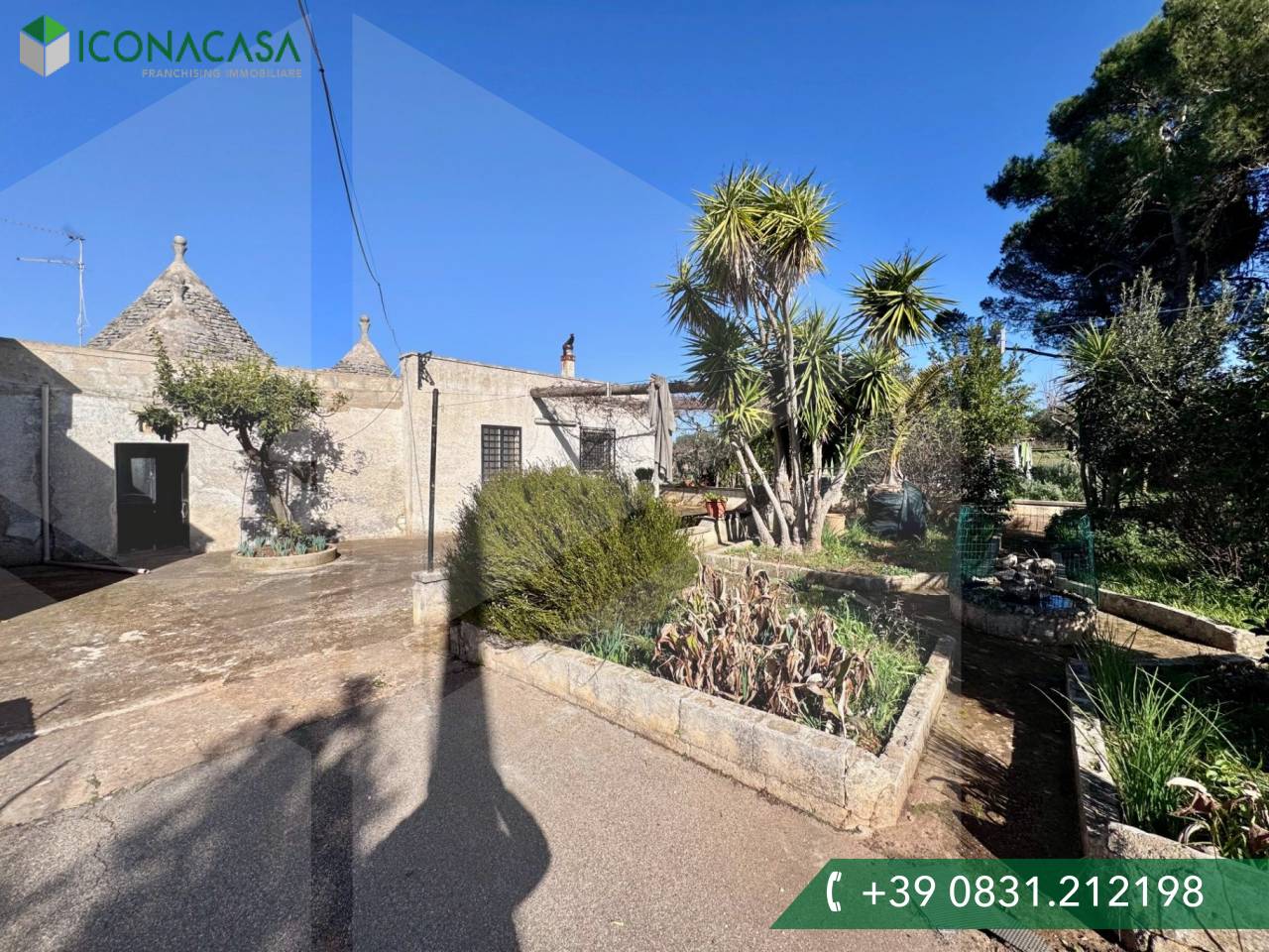 Casa de 3 habitaciónes en Ostuni, Italy No. 23109