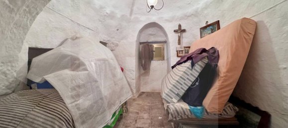 Casa de 3 habitaciónes en Ostuni, Italy No. 23109 11