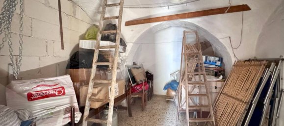 Casa de 3 habitaciónes en Ostuni, Italy No. 23109 10