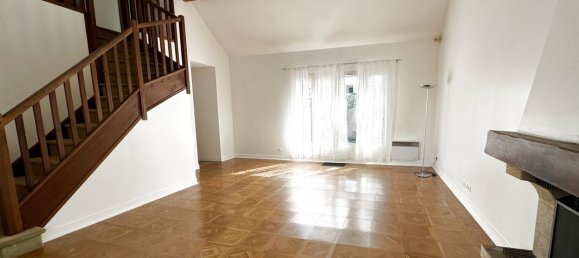 Villa de 3 dormitorios en Cergy, France No. 177532 5