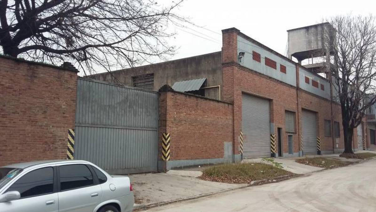 Gewerbliche Immobilie in General San Martin, Argentina 1900m², Nr. 24919