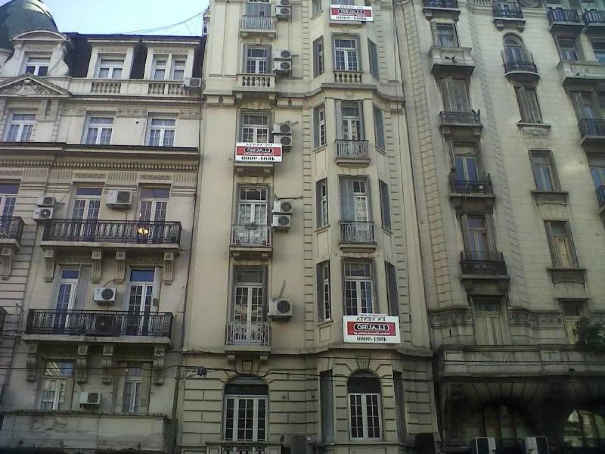 Bâtiment à Buenos Aires, Argentina 880m² No. 107074