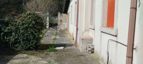 Casa de 6 habitaciónes en Pontelandolfo, Italy No. 254239 11