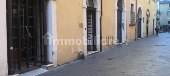 2-Zimmer Gewerbliche Immobilie in Terni, Italy, Nr. 50291 2