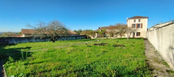 3 bedrooms House in Garat, France No. 111112 3