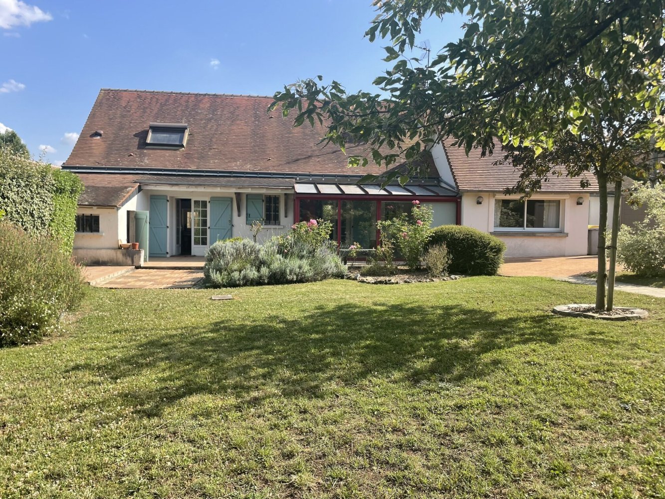 Casa de 3 dormitorios en Azay-sur-Cher, France No. 89008