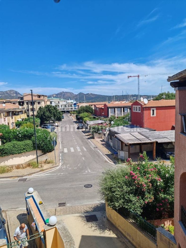 Квартира с 1 спальней в Ольбия, Италия № 375597