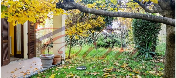 4 rooms Villa in Lecco, Italy No. 63789 11