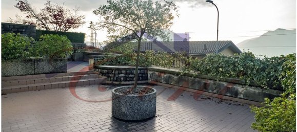 4 rooms Villa in Lecco, Italy No. 63789 17