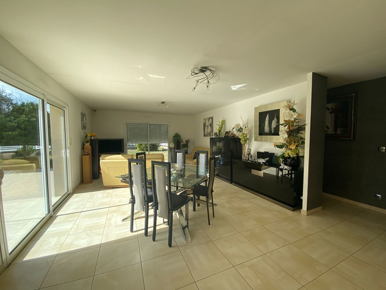 2 bedrooms House in Notre-Dame-d'Oe, France No. 154897