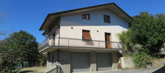 9 rooms Villa in Aulla, Italy No. 251216 5