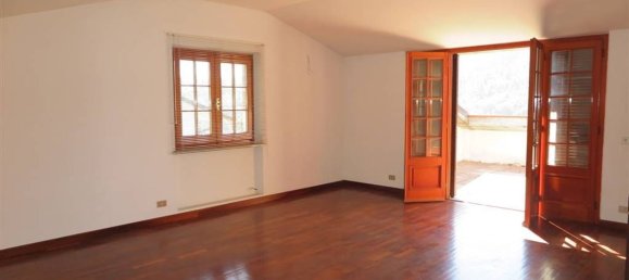9 rooms Villa in Aulla, Italy No. 251216 8