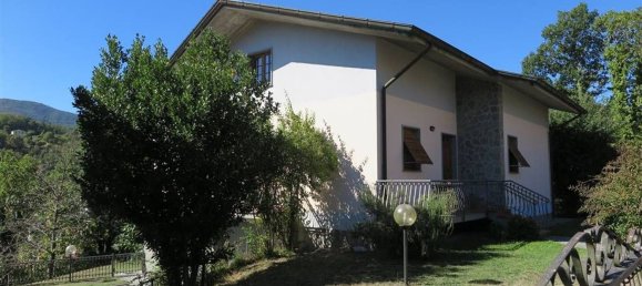 9 rooms Villa in Aulla, Italy No. 251216 2