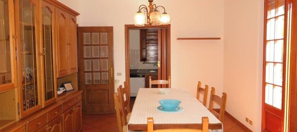 9 rooms Villa in Aulla, Italy No. 251216 3