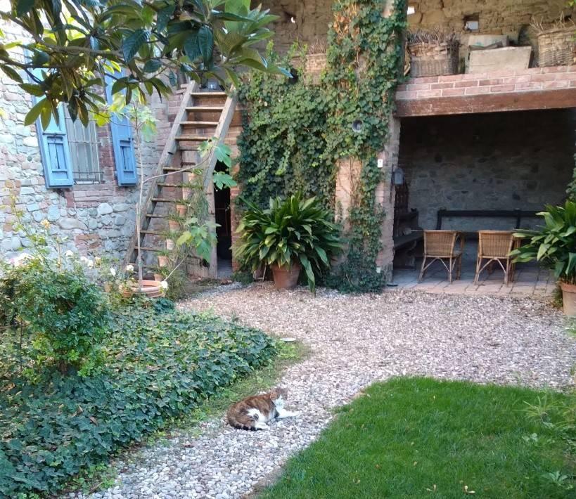 6 rooms House in Podenzano, Italy No. 30223