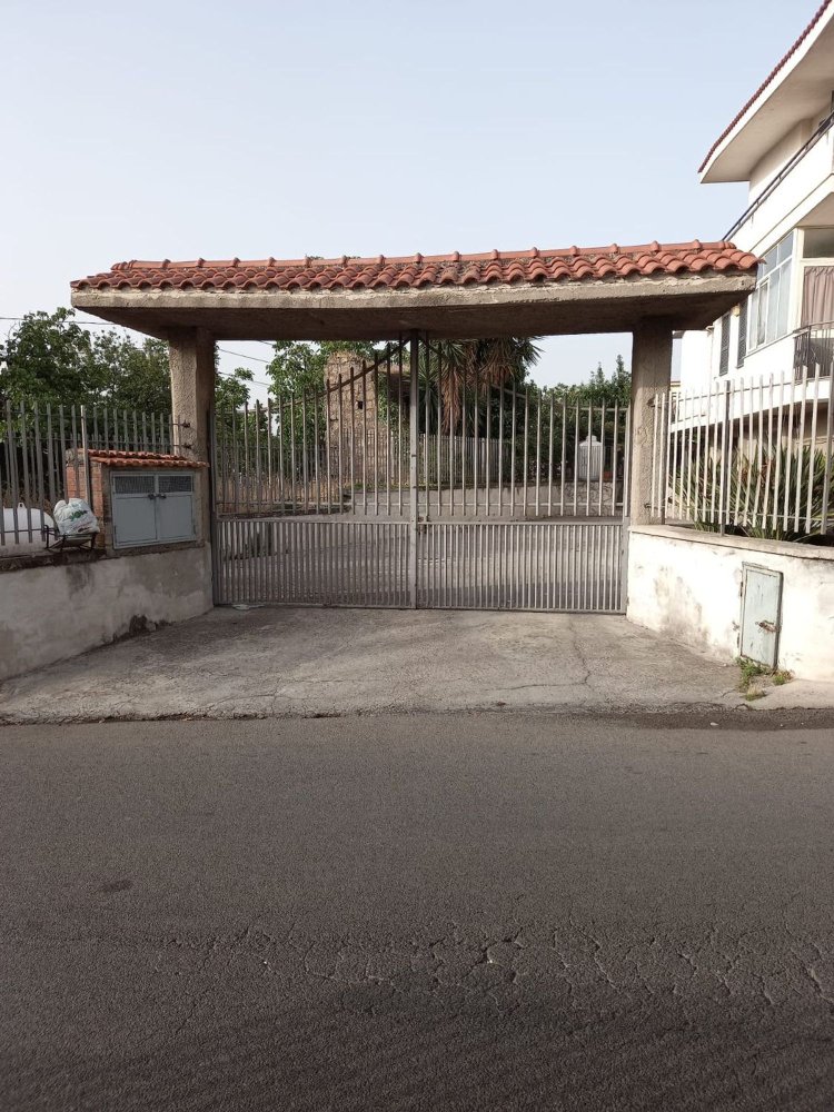 5 bedrooms Apartment in Somma Vesuviana, Italy No. 347457