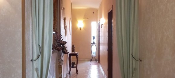 5 bedrooms Apartment in Somma Vesuviana, Italy No. 347457 7