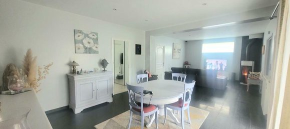 3 bedrooms House in Val-d'Oise, France No. 350279 7