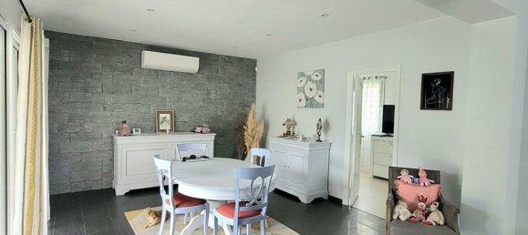 3 bedrooms House in Val-d'Oise, France No. 350279 8