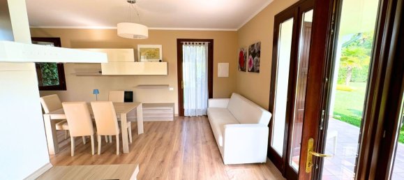 3 bedrooms Villa in Rosolina, Italy No. 321923 11