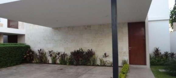 Casa de 3 dormitorios en Mérida, Mexico No. 70122 2