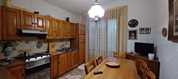 6 rooms Apartment in Rimini, Italy No. 207802 2