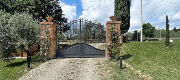 3 bedrooms House in Sinalunga, Italy No. 323228 20