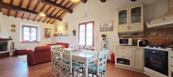 3 bedrooms House in Sinalunga, Italy No. 323228 13