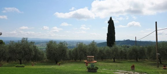 3 bedrooms House in Sinalunga, Italy No. 323228 7