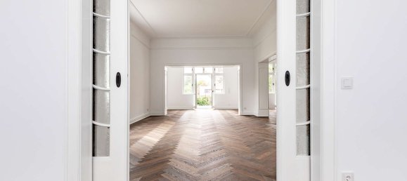 8 bedrooms Villa in Lichterfelde, Germany No. 317441 2