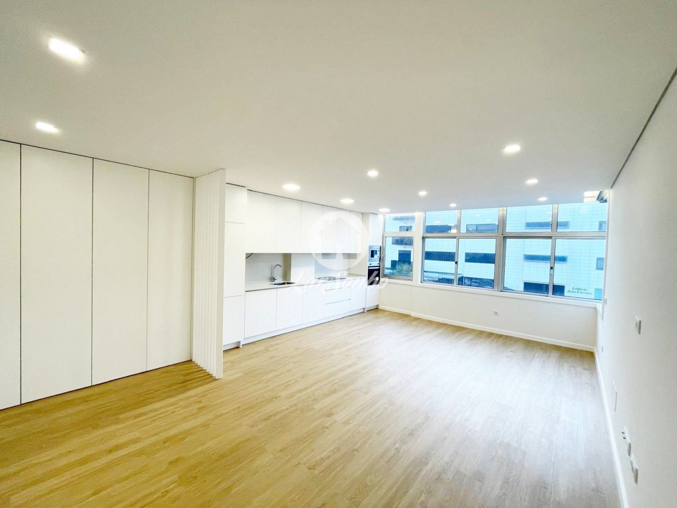 Квартира с 2 спальнями в Повуа ди Варзин, Португалия № 57784