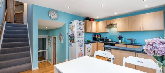 3 Schlafzimmer Haus in London, United Kingdom, Nr. 3628 5
