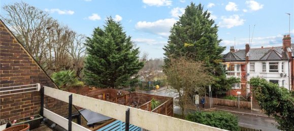 3 Schlafzimmer Haus in London, United Kingdom, Nr. 3628 16