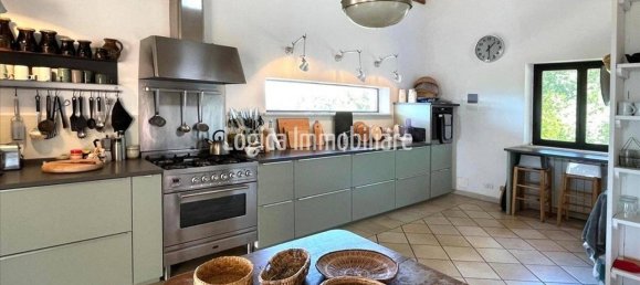 Villa de 5 dormitorios en Ficulle, Italy No. 272969 11