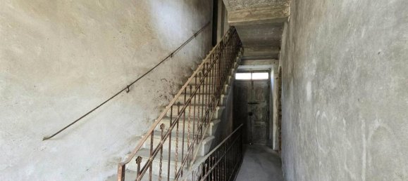 Casa de 4 habitaciónes en Zimone, Italy No. 146353 8