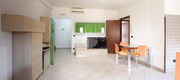 2 bedrooms Apartment in Avezzano, Italy No. 348155 6