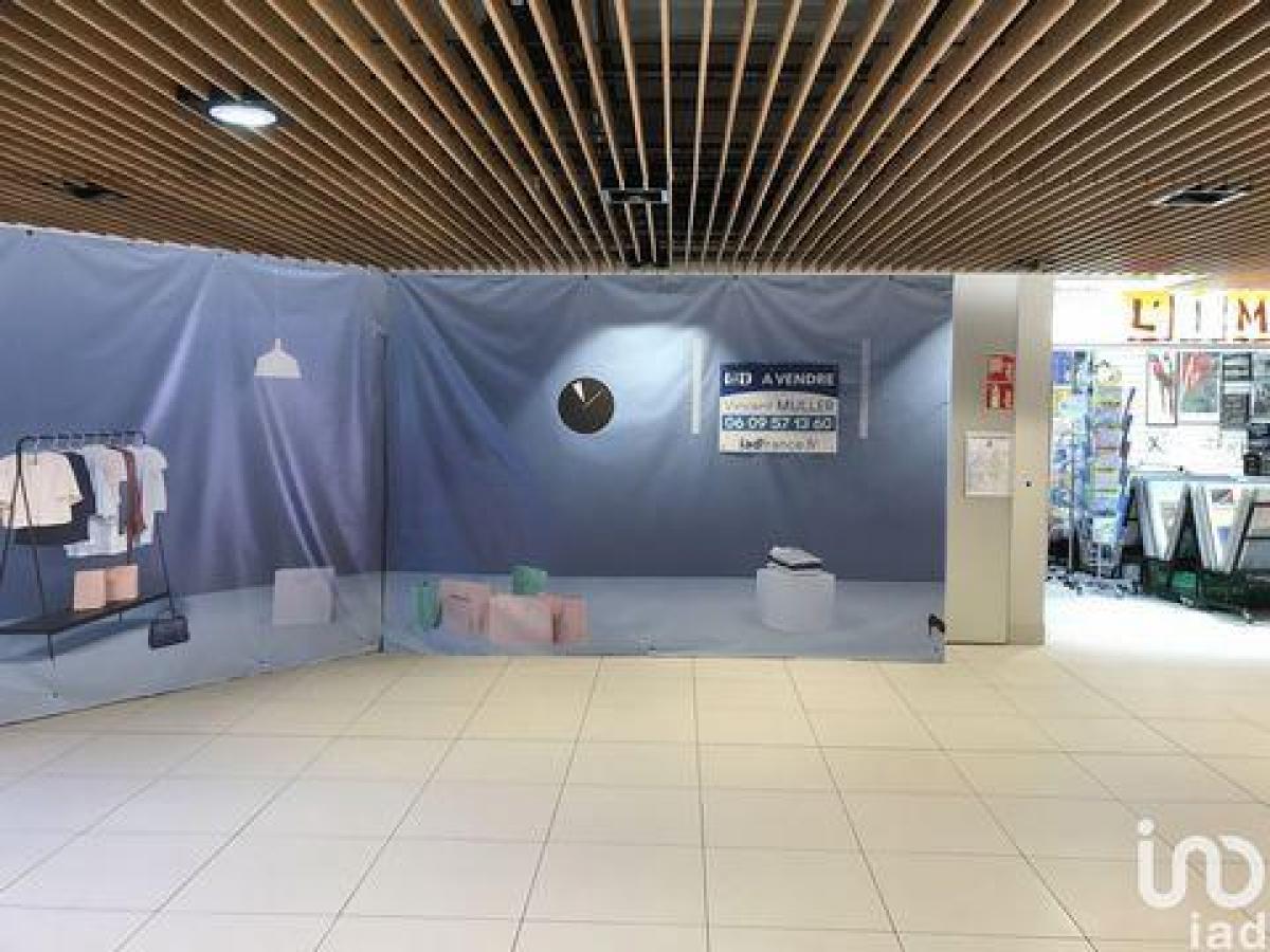 Bureau à Metz, France 63m² No. 18641