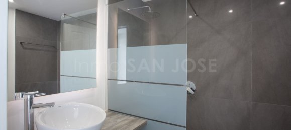 Gebäude in Marbella, Spain 250m², Nr. 117426 16