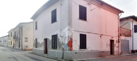 Casa de 6 habitaciónes en Alessandria, Italy No. 225715 49